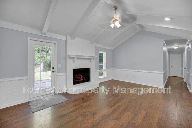 Building Photo - 2134 Vespers Dr