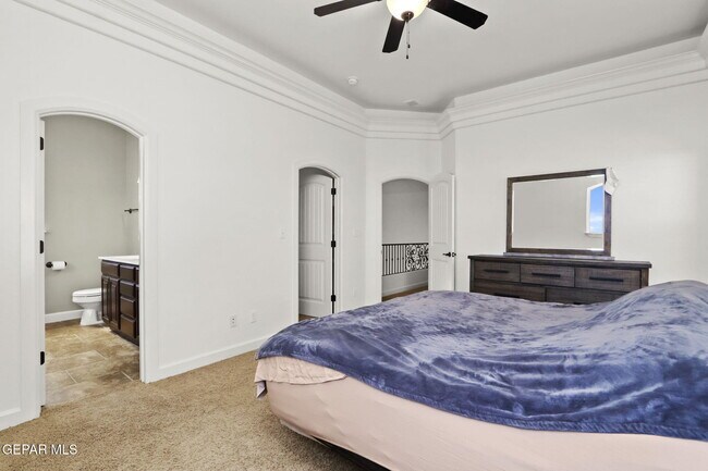 Building Photo - 11621 St Martin Way