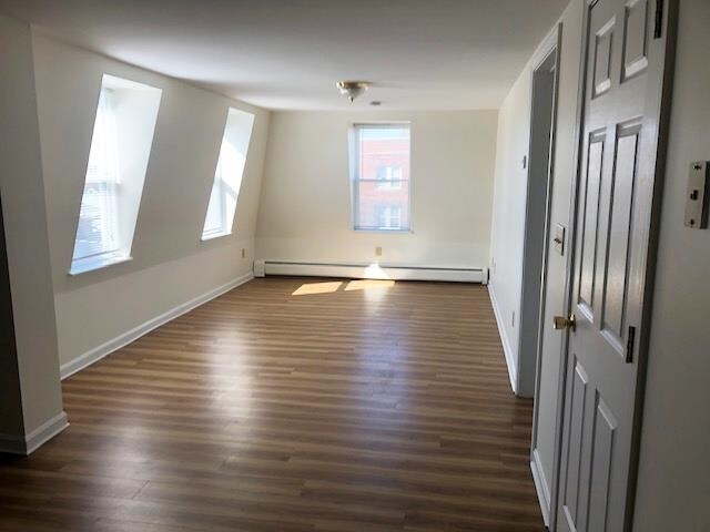 Building Photo - 4 Martin St