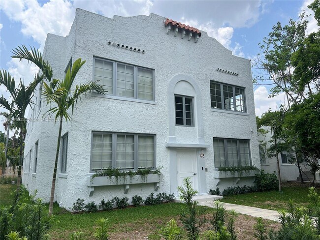 Building Photo - 128 NE 46th St
