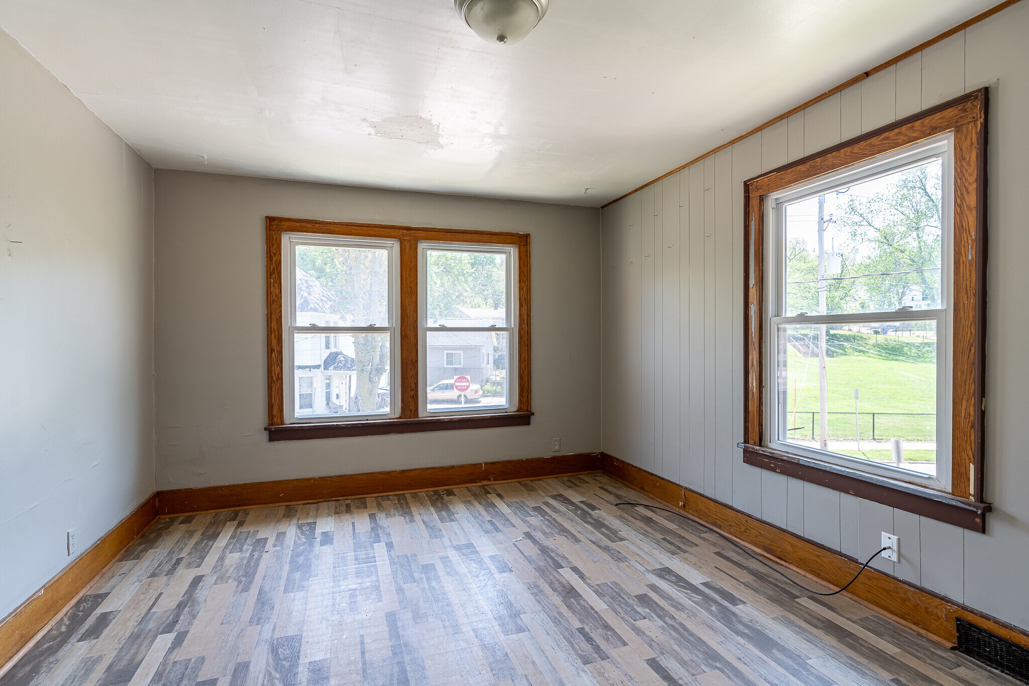 Building Photo - 1527 8th Ave
