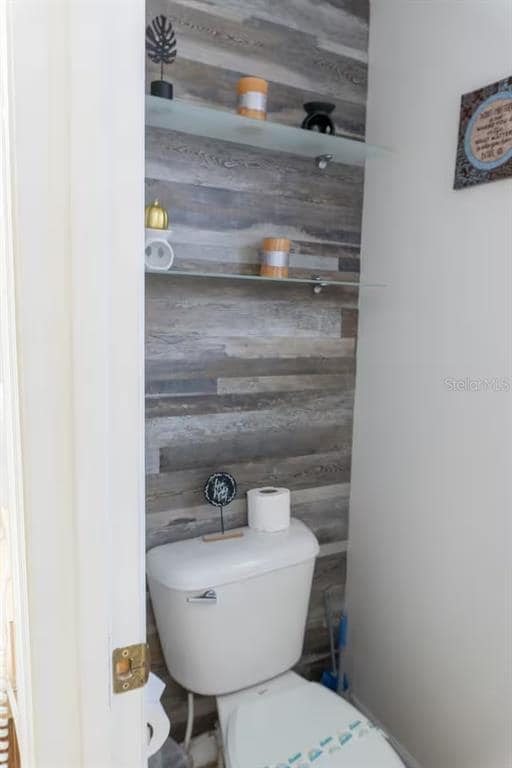 Building Photo - 1139 S Beach Cir