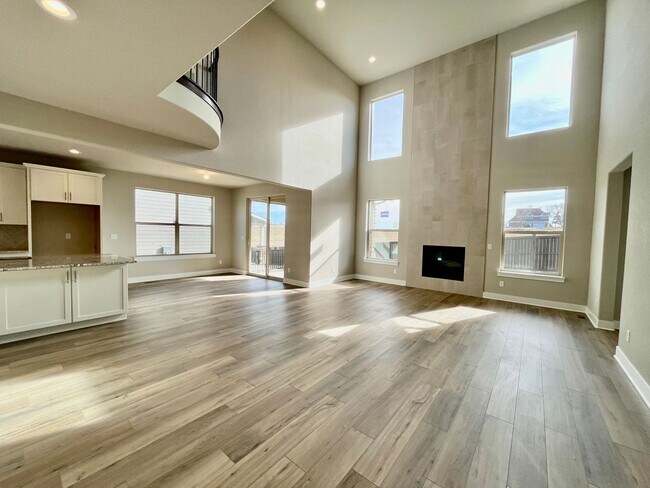 Building Photo - 5 bed 4 Bath IMMACULATE NEW BUILD in THORNTON!!