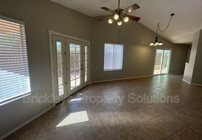 Building Photo - 5135 W Boston Way S