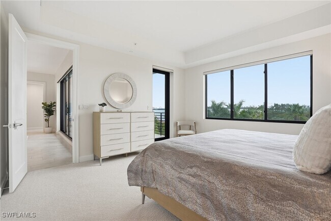 Building Photo - 1125 Central Ave