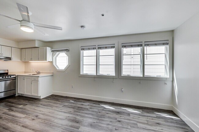 Floorplan - The Rose on Bond