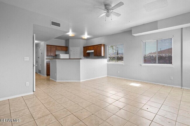 Building Photo - 7908 Mt Latona Dr