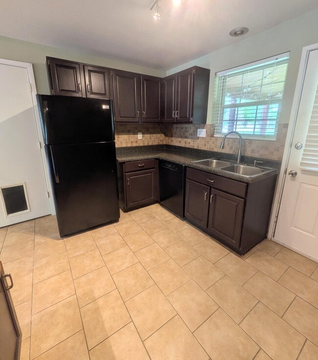 Building Photo - 4815 Baxter Ct