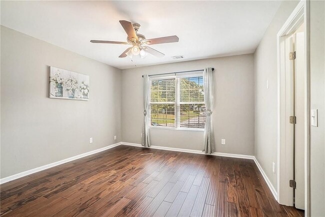 Building Photo - 2061 Hutton Dr