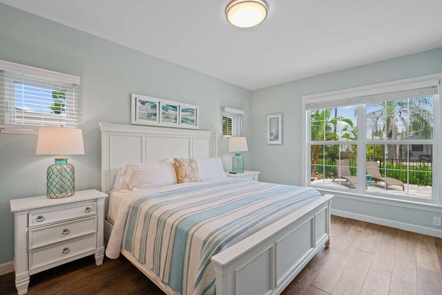 Building Photo - 551 91st Ave N