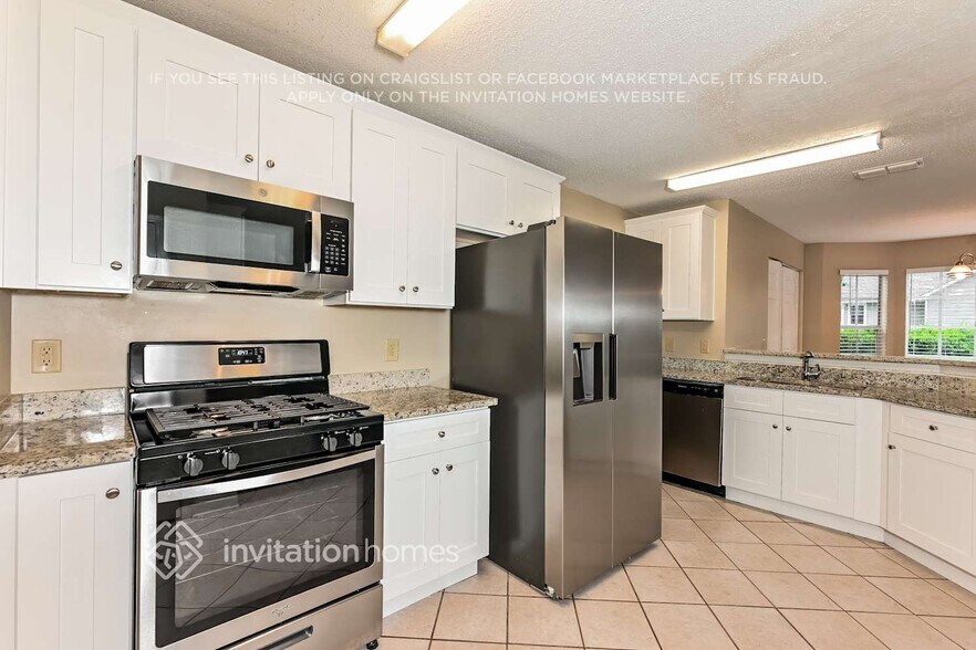 Building Photo - 395 Oakdale Cir