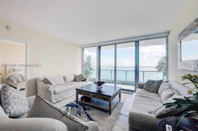 Building Photo - 1331 Brickell Bay Dr