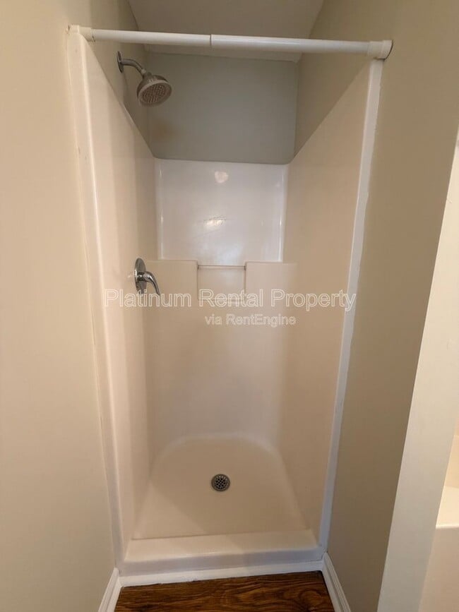 Building Photo - 105 Platte St