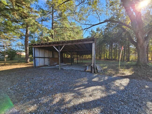 Building Photo - 2113 Delview Rd