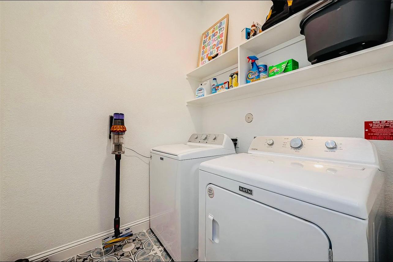 Building Photo - 15306 Spanish Ranchos Way