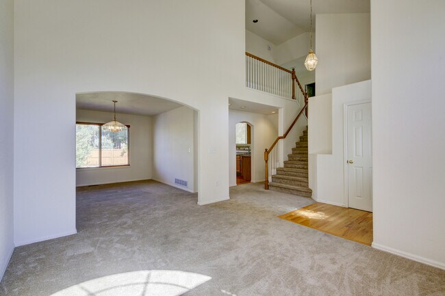 Building Photo - Beautiful Home for Rent at The Meadows in ...