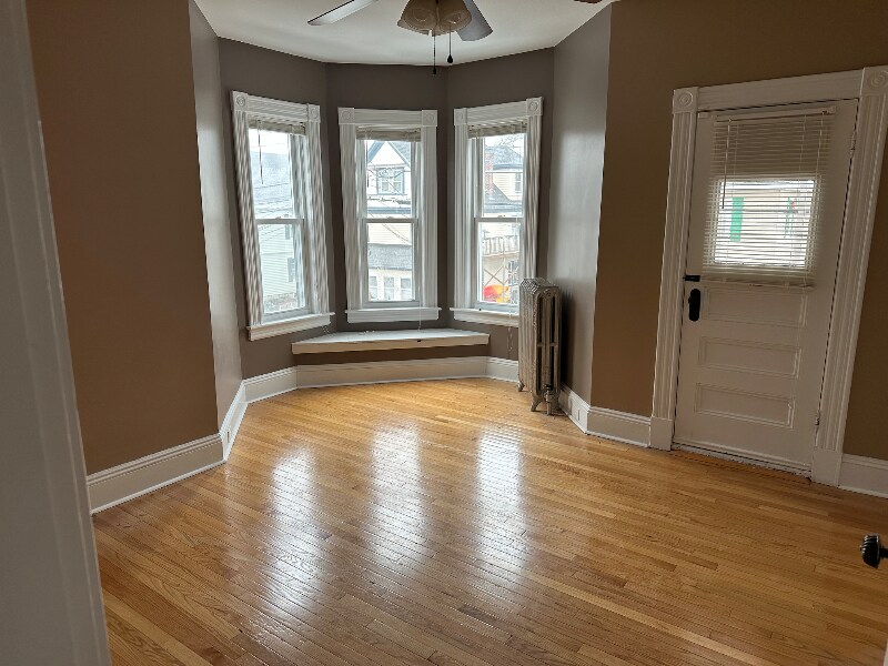 Building Photo - 225 Gibson St