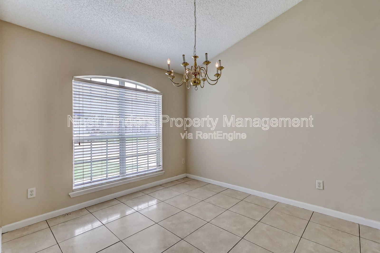 Building Photo - 9703 Cedar Ridge Dr W