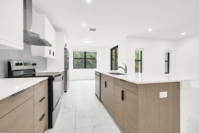 Building Photo - 407 Bella Sol Way