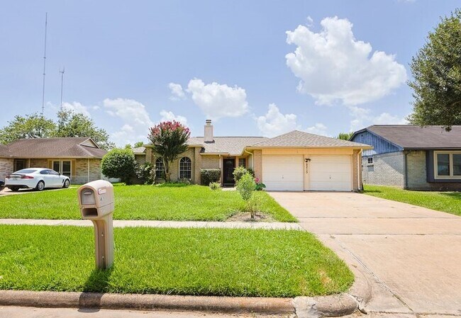 Building Photo - 8215 Summer Quail Dr