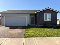 Building Photo - Newer single level 3 bed 2 bath home in NE Salem