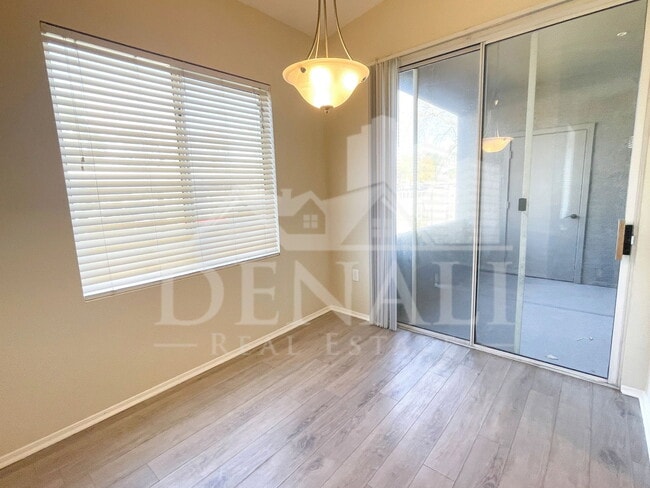 Building Photo - 2929 W Yorkshire Dr