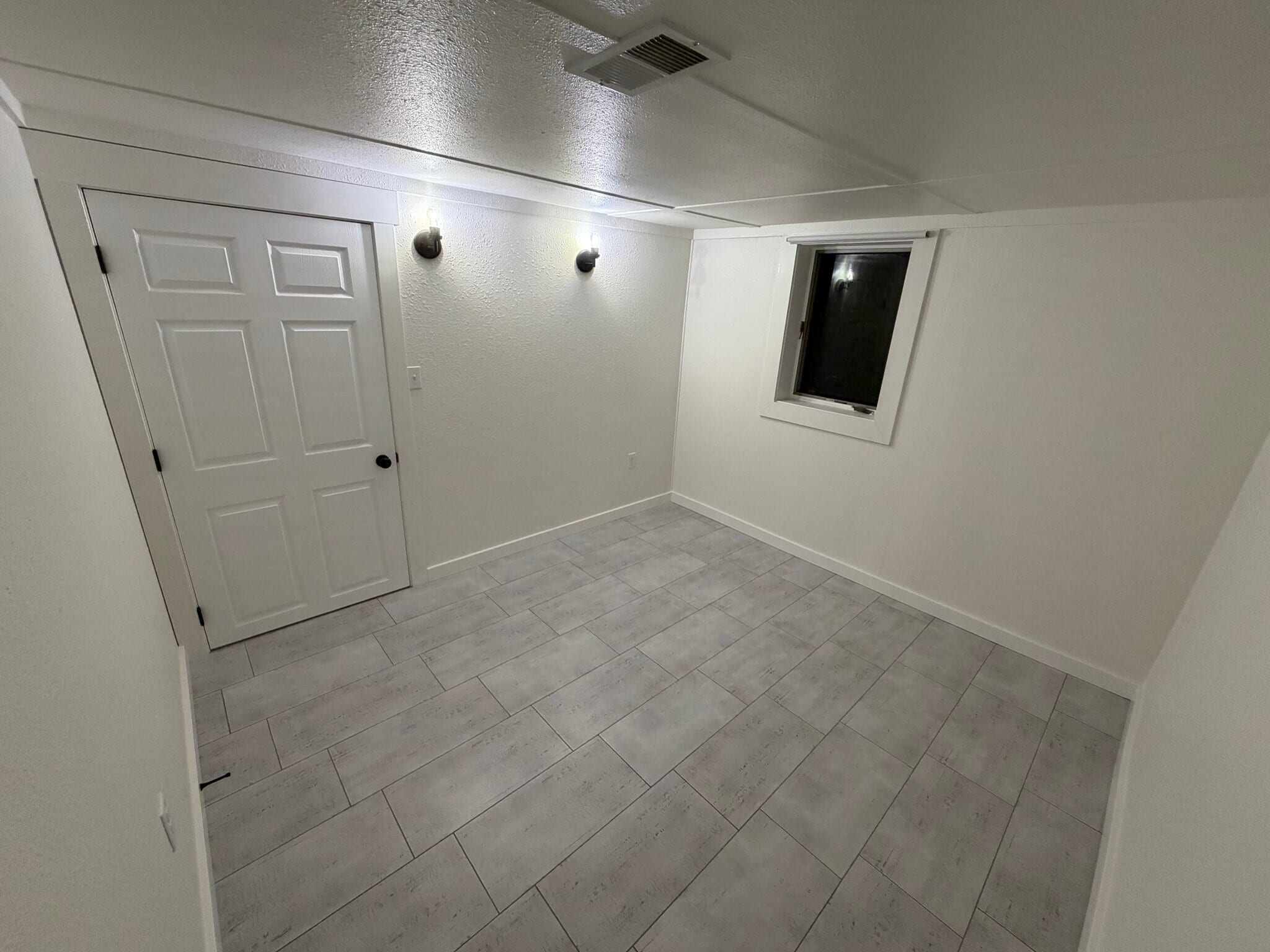 Building Photo - 4229 Canyon Lake Dr