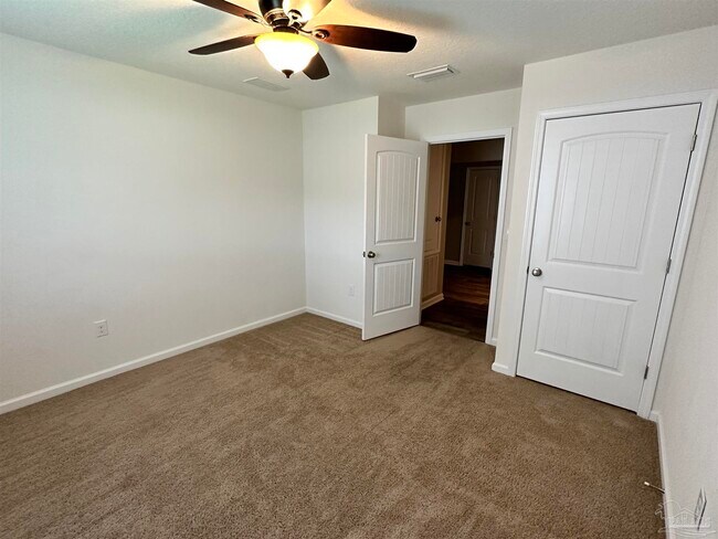 Building Photo - 7307 Single Trce