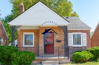 Building Photo - 10510 Lanark St