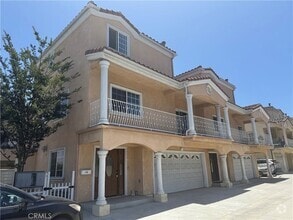 Building Photo - 418 W 223rd St