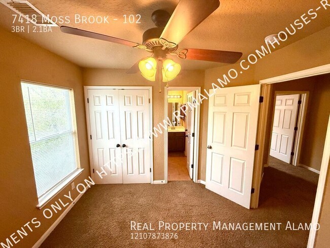 Building Photo - 7418 Moss Brook Dr