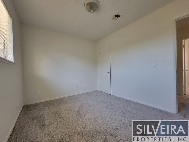 Building Photo - Charming 3 bed 2 bath home in Santa Maria