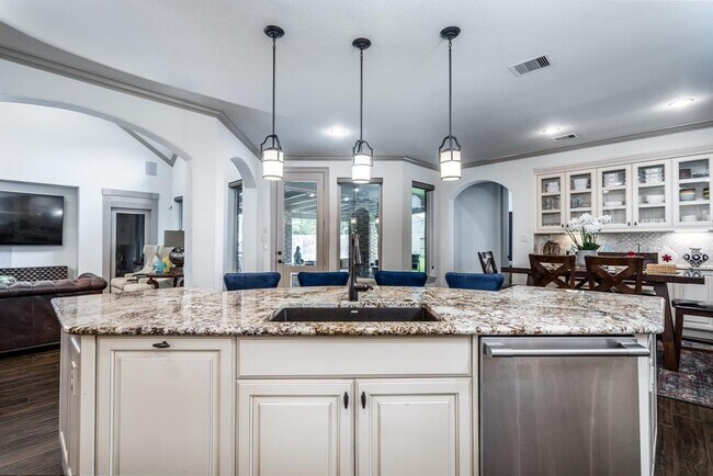Building Photo - 18815 Ellis Bend Dr