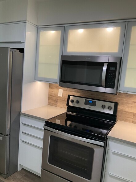 Building Photo - 2309 W Texas Ave