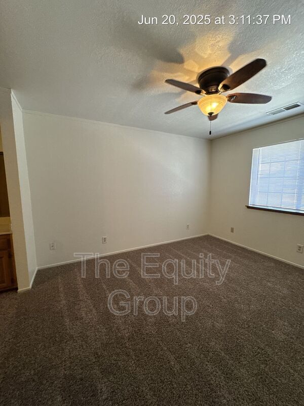 Building Photo - 4430 W Cypress Ave