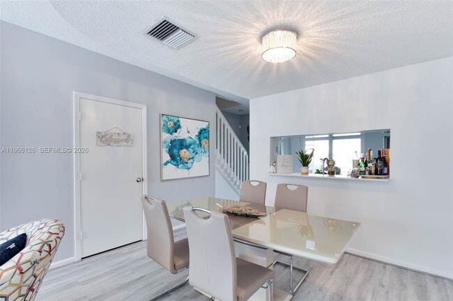 Building Photo - 9925 NW 57th Manor