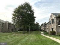 Building Photo - 61 Ramsgate Ct