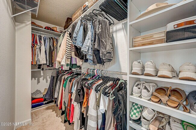 Building Photo - 135 Coastline Wy