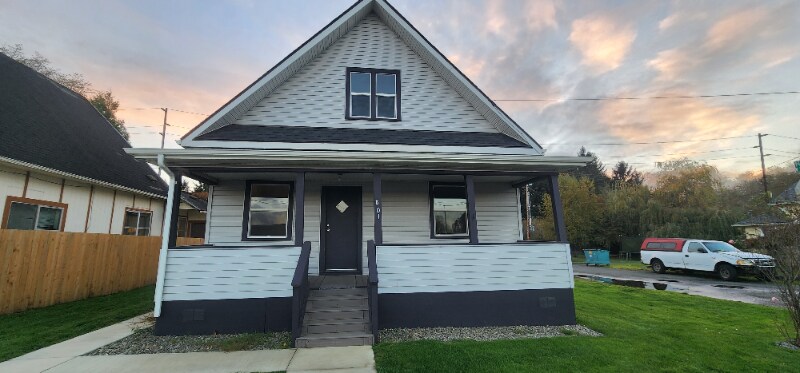 Building Photo - 801 S. West Blvd