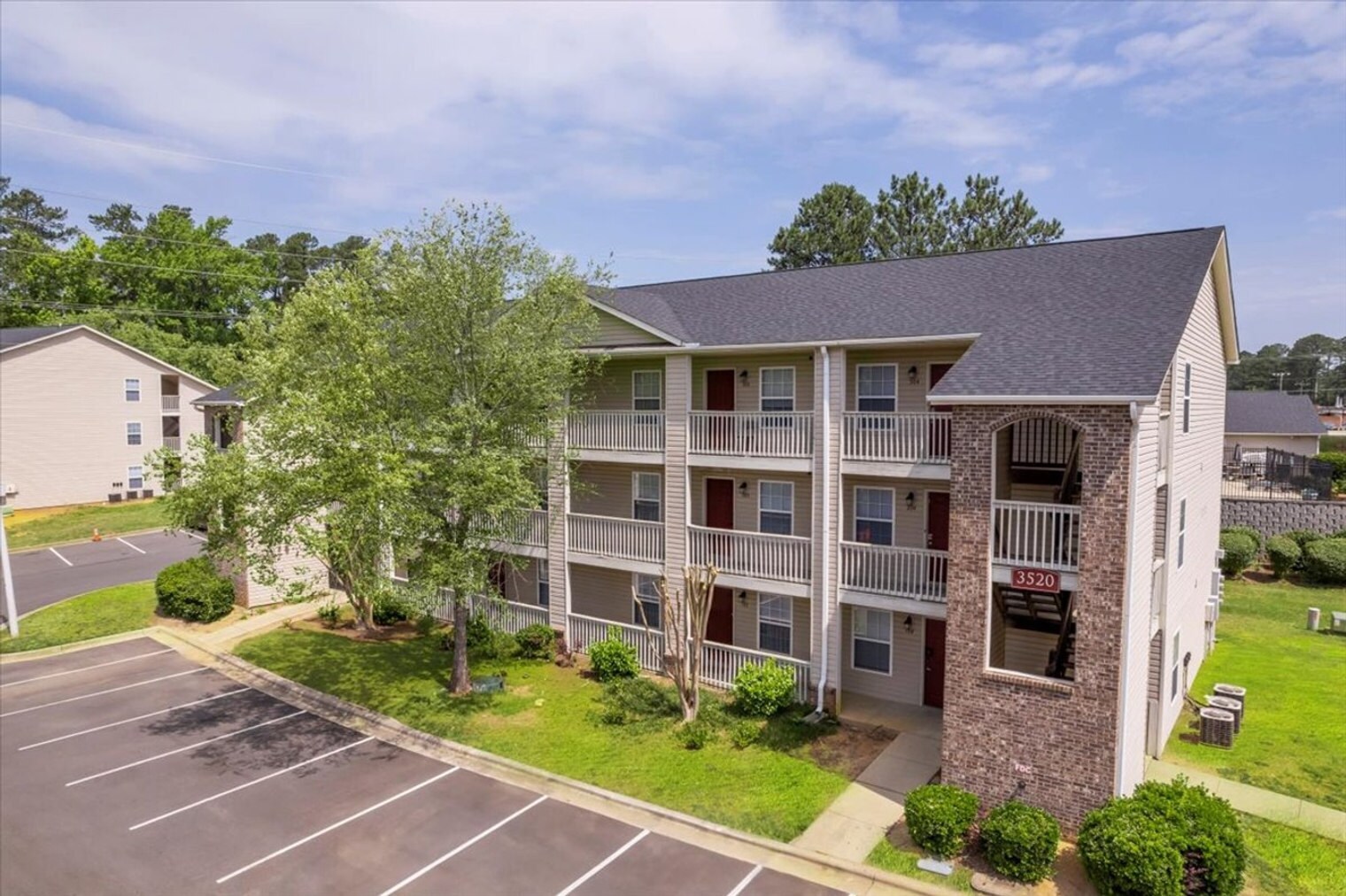 Building Photo - 965 Bassman Ln