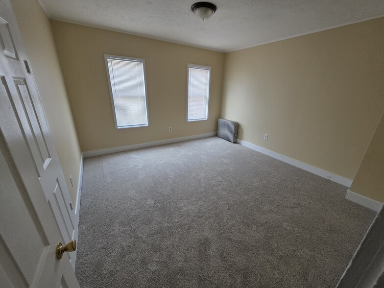 Bedroom 1 - 611 Moir Ct