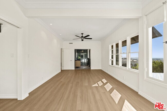 Building Photo - 1326 Londonderry View Dr