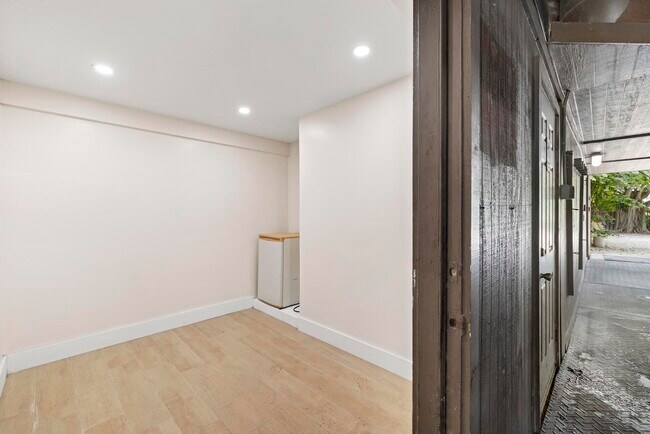 Building Photo - 14996 50th St S