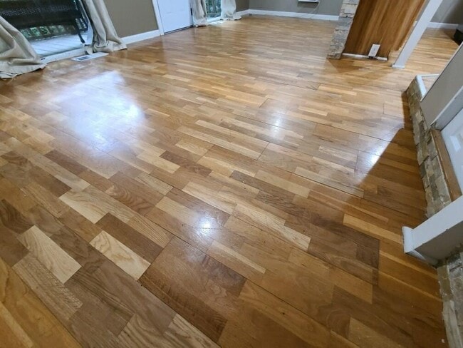 Building Photo - 227 Rockland Dr