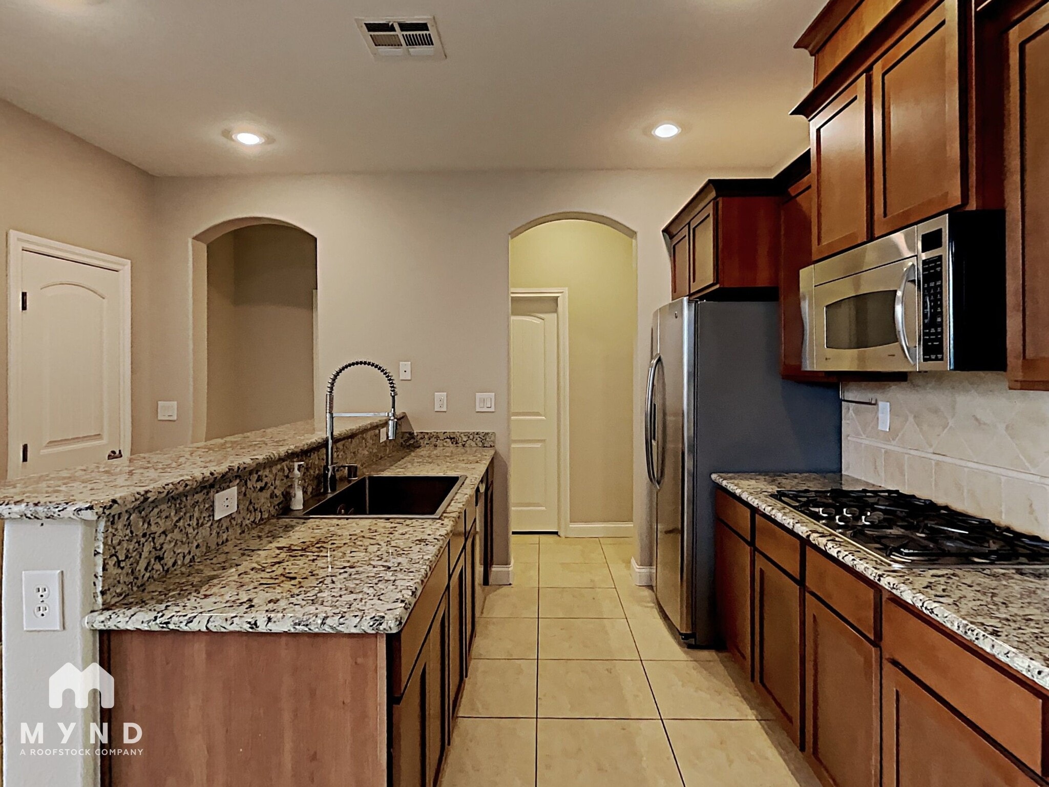 Building Photo - 6982 Castle Mountain Ave