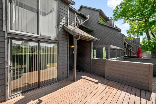 Building Photo - 4744 Edison Ln