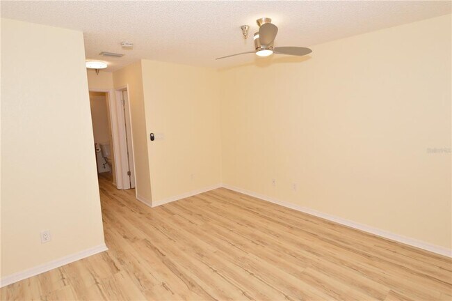 Building Photo - 10265 Gandy Blvd N