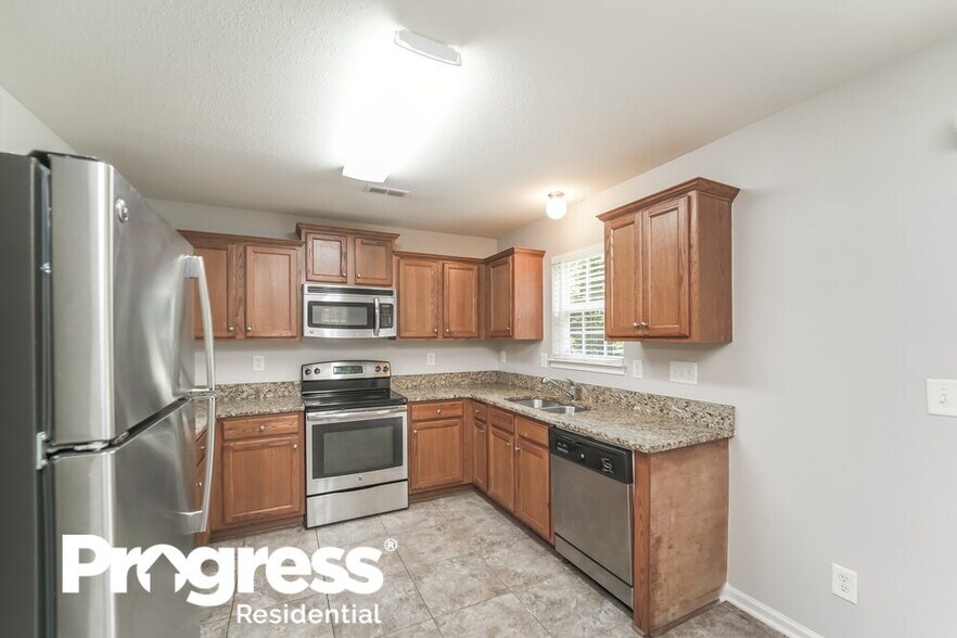 Building Photo - 5141 Autumn Oak Dr
