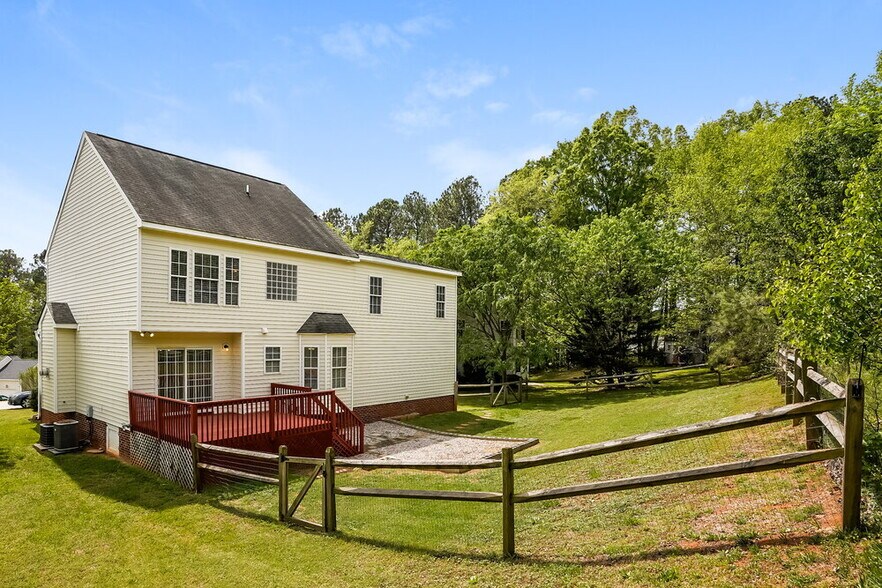 Building Photo - 128 Pondfield Ct