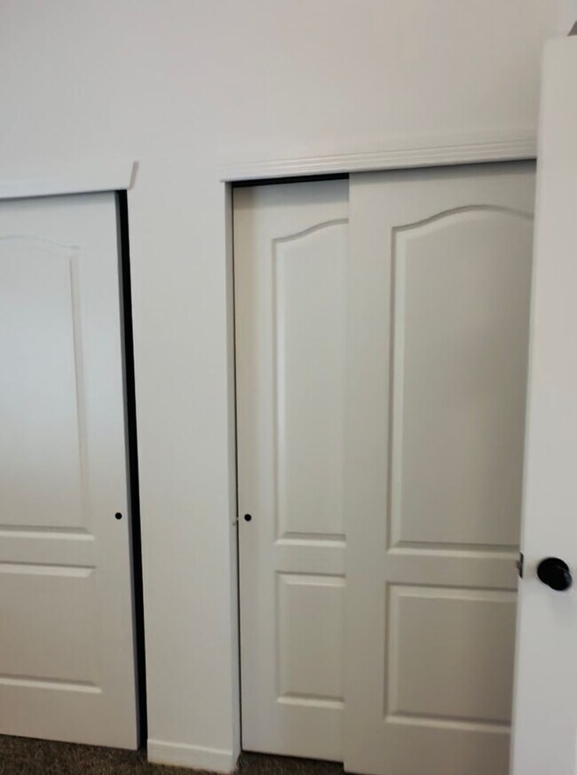 Building Photo - HALF OFF RENT FOR MAY!!